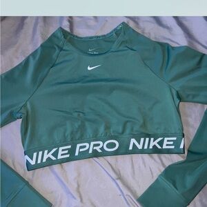 Nike Pro Women's Teal Crop Top